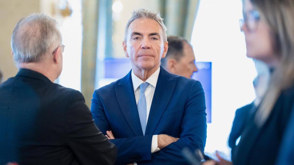 Vicepremierul român Dragoș Anastasiu a fost prins într-un scandal de corupție și a demisionat