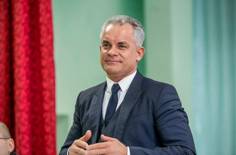 Vladimir Plahotniuc, închis în Grecia, încearcă să manipuleze publicul prin rețelele de socializare